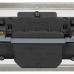 Click FPBS570WH Socket 2G Swd & USB 13A