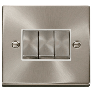 Click VPSC413WH Plateswitch 3G 2W 10A SC