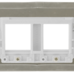 Click FPBS404BK Frontplate 2G 4Aperture