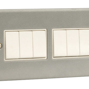 Click CL105 Switch 6G 2W & Box 10A Mclad