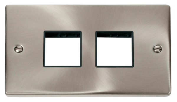 Click VPSC404BK Frontplate 2G 4Aperture
