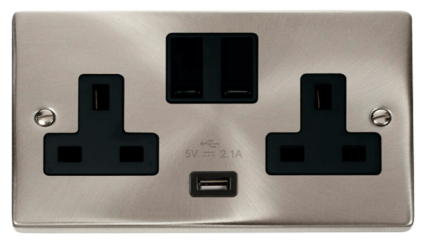 Click VPSC770BK Socket 2G Swd & USB 13A