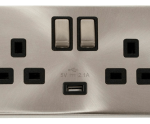 Click VPSC570BK Socket 2G Swd & USB 13A